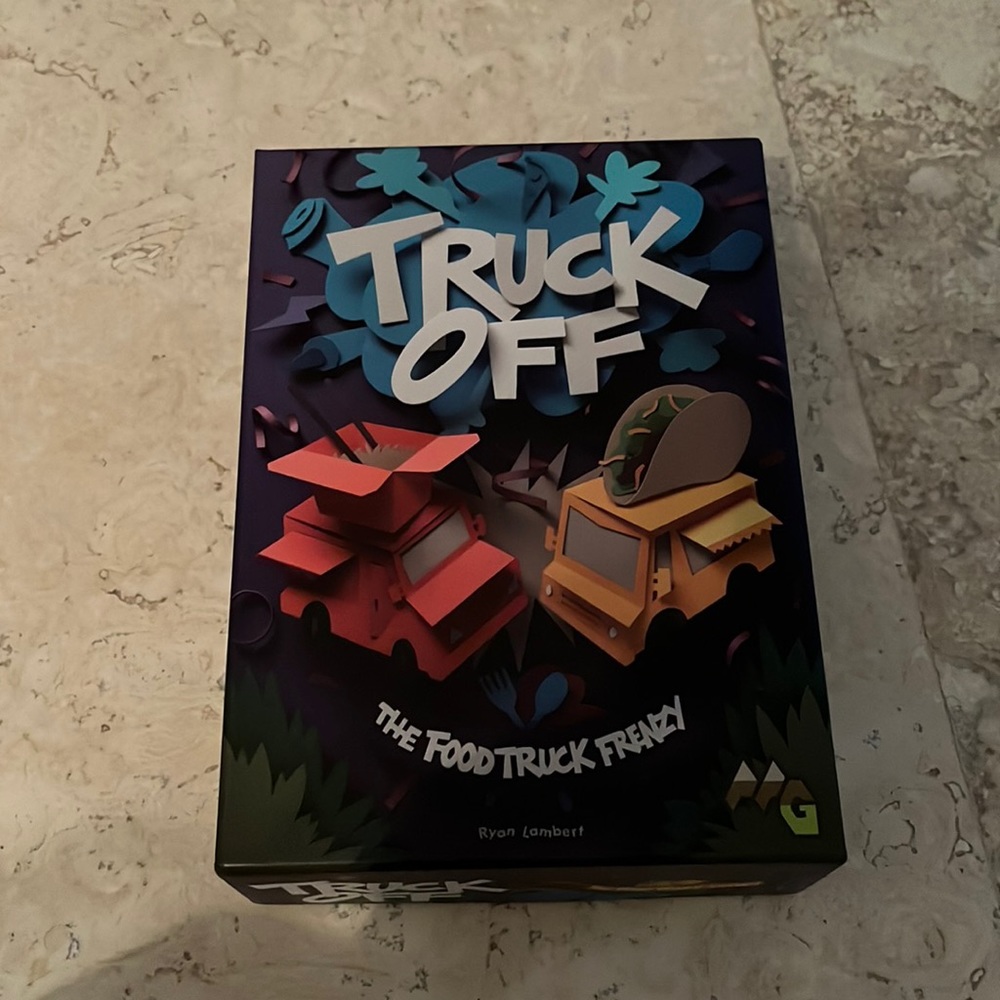 💕HP💕Truck Off: Food truck frenzy game. For 2-6 players and for ages 8+